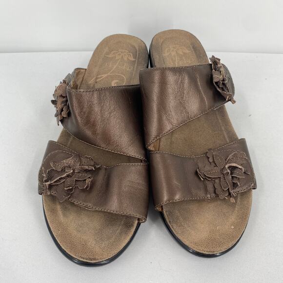 Dansko Metallic Bronze Flower Leather Sandals Size 38 / 8 - Picture 3 of 8